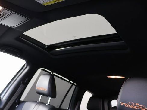 Used 2023 Honda Passport TrailSport image 19