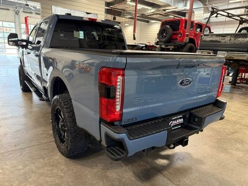 Used 2023 Ford F250 Lariat w/ Sport Appearance Package AWD/4WD image 27