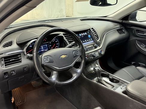 Used 2018 Chevrolet Impala LT image 27