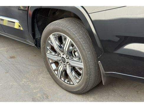 Used 2024 Toyota Sequoia Capstone AWD/4WD image 4