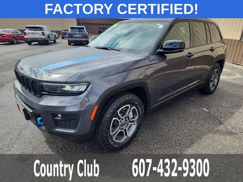 Used 2024 Jeep Grand Cherokee Trailhawk AWD/4WD image 4