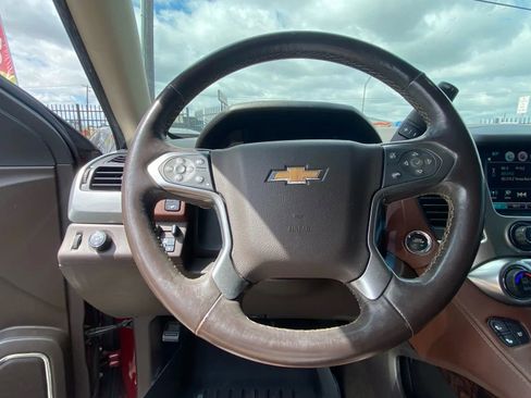 Used 2016 Chevrolet Suburban LTZ image 8