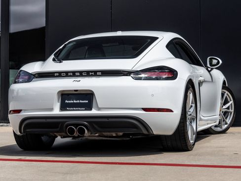 Certified 2024 Porsche 718 Cayman RWD image 11