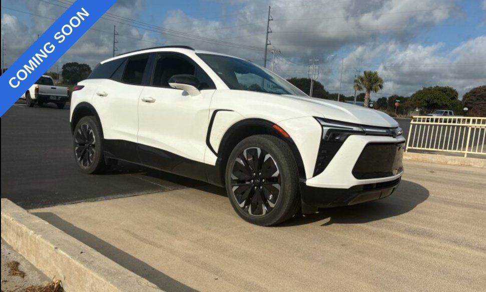 Used 2024 Chevrolet Blazer EV RS AWD/4WD image 1