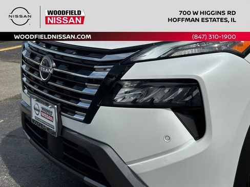 Certified 2025 Nissan Rogue SL image 8