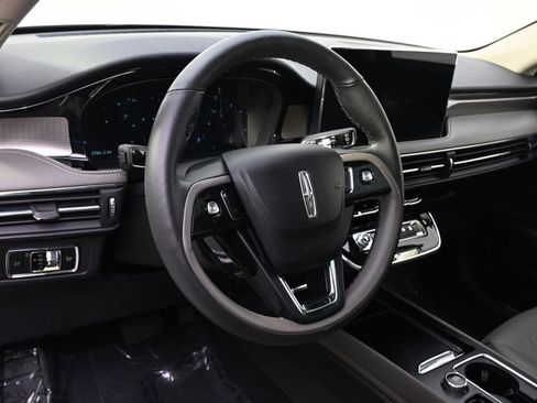 New 2026 Lincoln Corsair Reserve w/ Jet Appearance Package AWD/4WD image 11