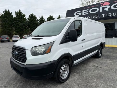 Used 2015 Ford Transit 250 130 Low Roof image 3