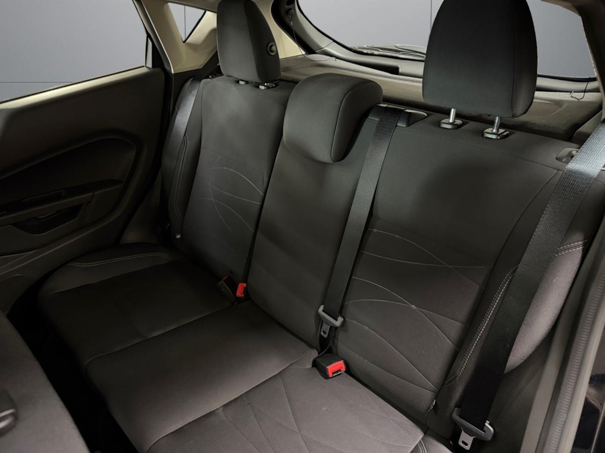 Used 2019 Ford Fiesta SE FWD image 16