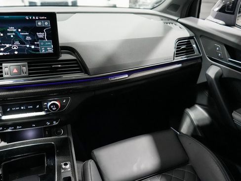 Used 2025 Audi SQ5 Premium Plus w/ Premium Plus Package image 19