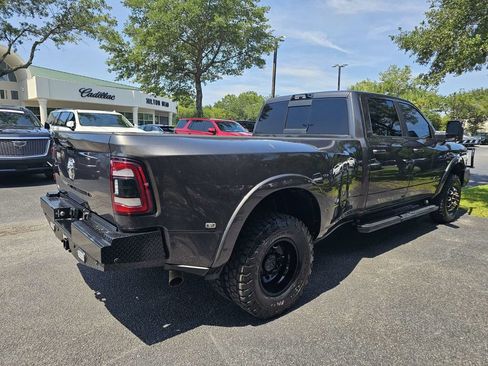 Used 2024 RAM 3500 Limited w/ Night Edition AWD/4WD image 4