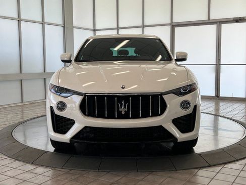 Used 2020 Maserati Levante AWD/4WD image 2