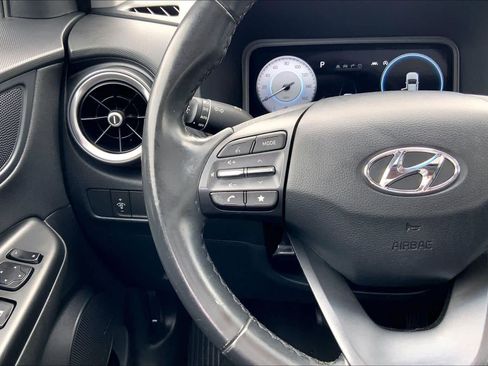 Used 2022 Hyundai Kona Limited FWD image 24