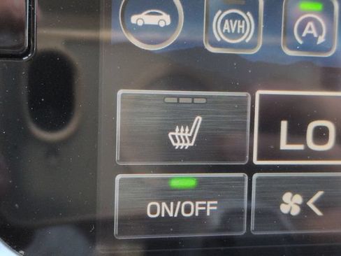 Used 2024 Subaru Outback Premium AWD/4WD image 24