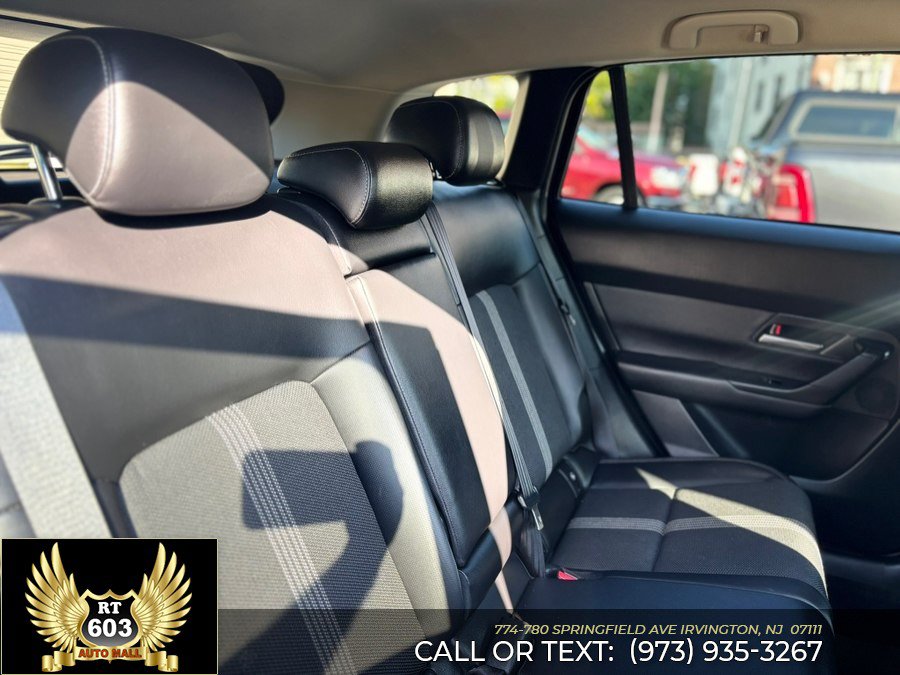 Used 2025 MAZDA CX-50 AWD 2.5 S w/ Preferred Package image 12