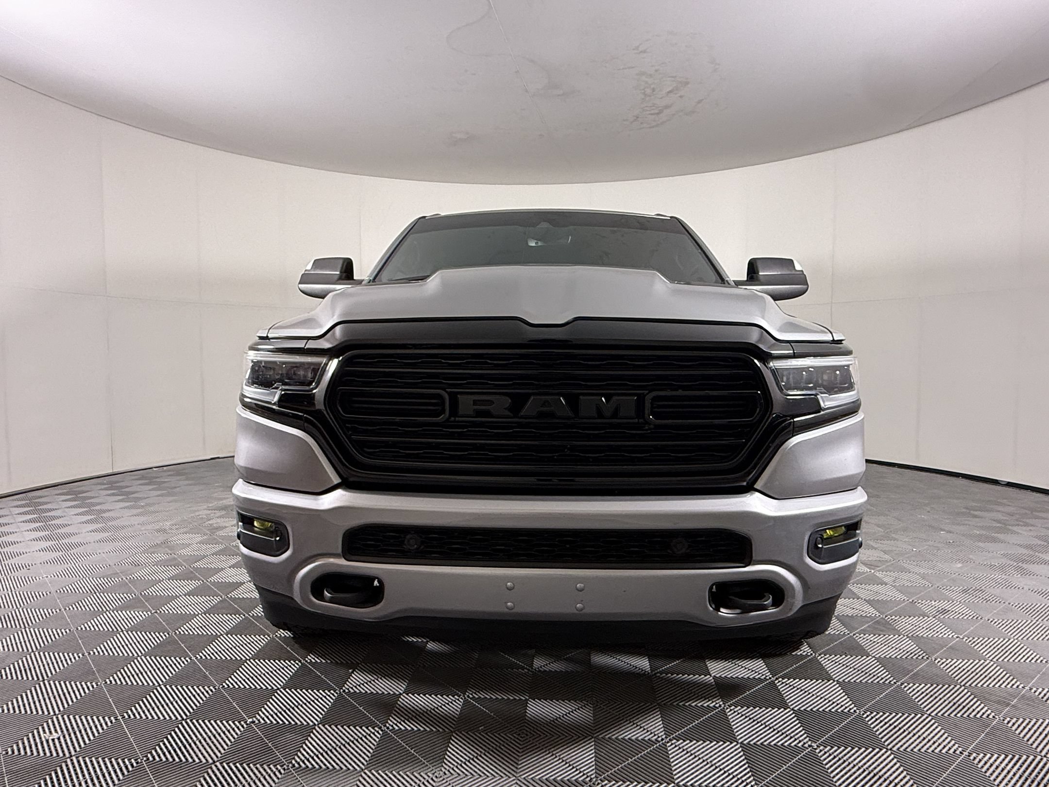 Used 2022 RAM 1500 Limited w/ Night Edition AWD/4WD image 6