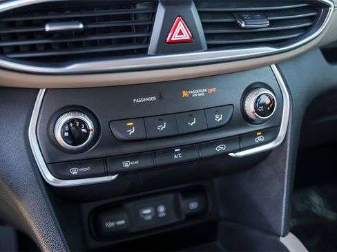 Used 2019 Hyundai Santa Fe SE image 20