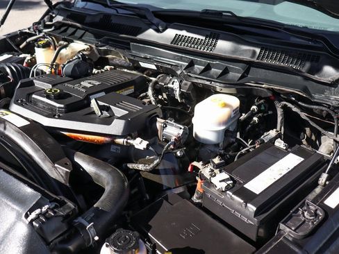 Used 2017 RAM 3500 Lone Star image 13