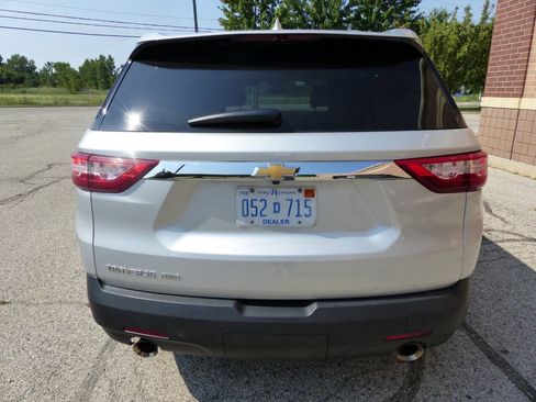 Used 2019 Chevrolet Traverse LS AWD/4WD image 9