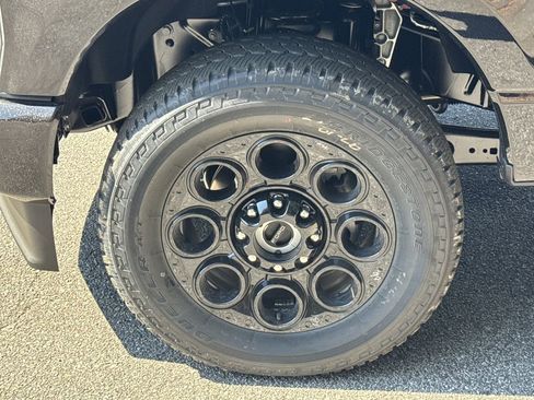 New 2026 Ford F350 Lariat w/ Black Appearance Package image 11