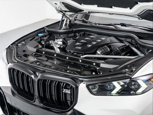 Used 2025 BMW X5 M60i w/ Executive Package image 10