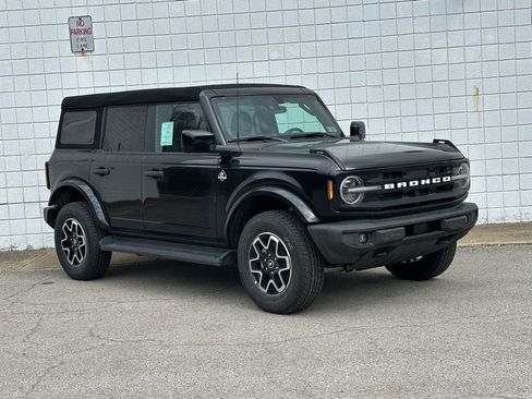 New 2026 Ford Bronco Outer Banks AWD/4WD image 29