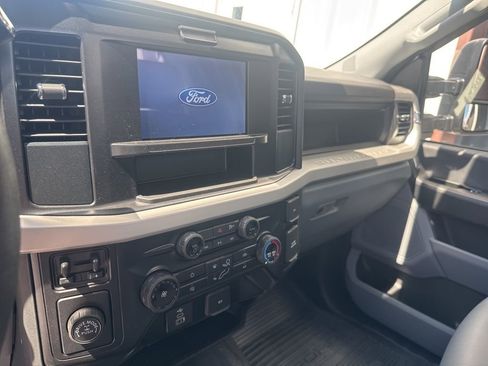 New 2025 Ford F350 XL w/ XL Chrome Package RWD image 11