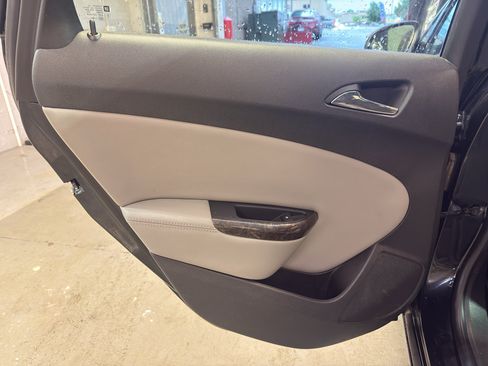 Used 2014 Buick Verano FWD image 27