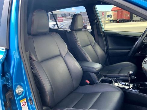 Used 2016 Toyota RAV4 SE FWD image 13