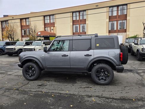 New 2025 Ford Bronco Big Bend w/ Black Diamond Package image 8