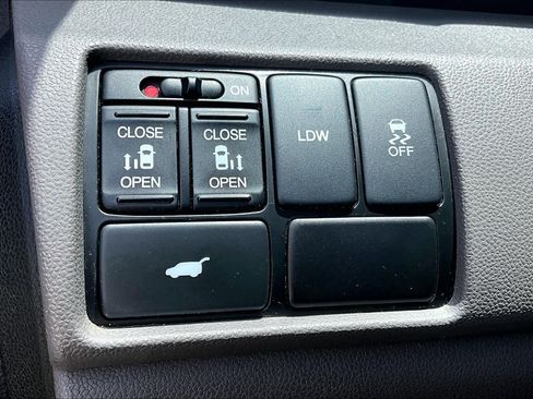 Used 2015 Honda Odyssey EX-L image 32