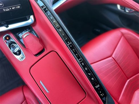 Used 2021 Chevrolet Corvette Stingray Premium Conv w/ Z51 Performance Package image 20