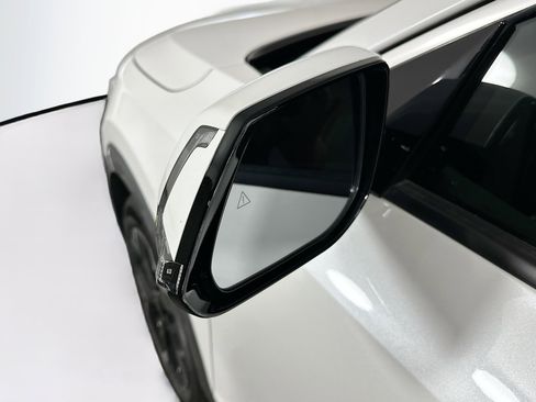 Used 2023 Kia Niro Wave FWD image 16
