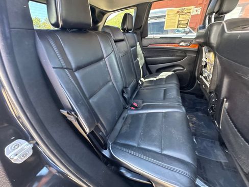 Used 2011 Jeep Grand Cherokee Overland AWD/4WD image 16