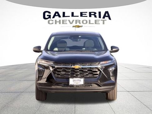 New 2026 Chevrolet Trax LS w/ Driver Confidence Package FWD image 3