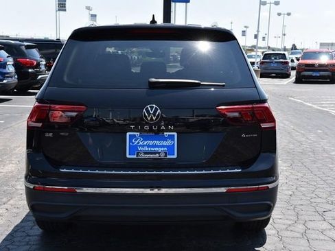 Certified 2023 Volkswagen Tiguan SE w/ Panoramic Sunroof Package AWD/4WD image 6