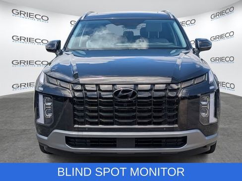 Used 2024 Hyundai Palisade SEL FWD image 2