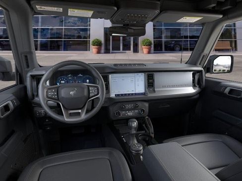 New 2026 Ford Bronco Badlands AWD/4WD image 9