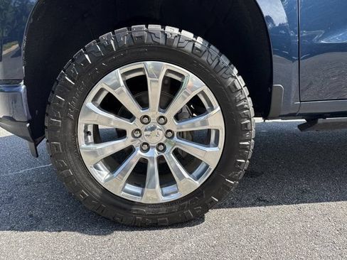 Used 2019 Chevrolet Silverado 1500 High Country w/ Technology Package AWD/4WD image 14