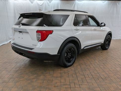 Certified 2023 Ford Explorer XLT w/ Class IV Trailer Tow Package AWD/4WD image 7
