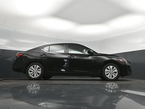 Used 2025 Nissan Sentra S FWD image 43