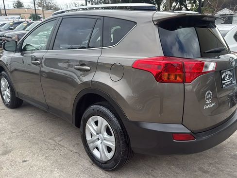 Used 2013 Toyota RAV4 LE image 5