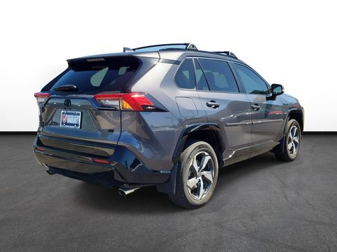 Used 2023 Toyota RAV4 SE w/ Weather & Moonroof Package AWD/4WD image 4