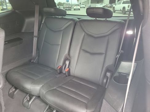 Used 2023 Cadillac XT6 Premium Luxury FWD image 12