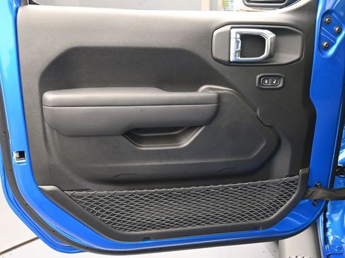 New 2026 Jeep Gladiator Sport image 25