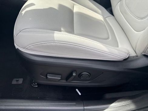 Used 2025 Hyundai Tucson SEL AWD/4WD image 11