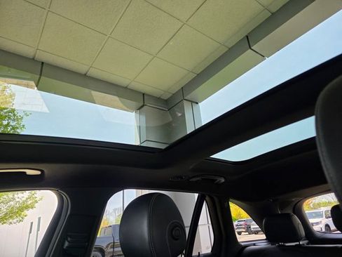 Used 2017 Mercedes-Benz GLC 300 4MATIC image 31