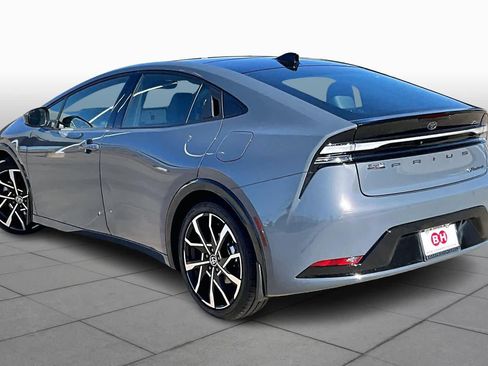 Used 2024 Toyota Prius Prime XSE image 11