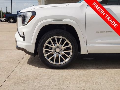 Used 2026 GMC Terrain Denali w/ LPO, Floor Liner Package AWD/4WD image 8