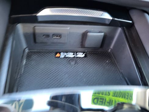 Certified 2025 Buick Envision Sport Touring image 25