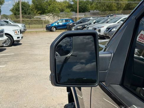 Used 2018 Ford F150 XLT w/ Equipment Group 302A Luxury AWD/4WD image 12